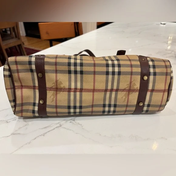 Authentic Burberry Haymarket Check Flap Shoulder Bag - Picture 2 of 7